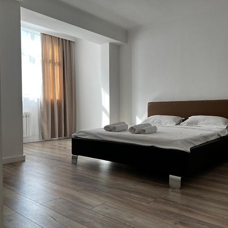 Hyat Apartment Бишкек Экстерьер фото